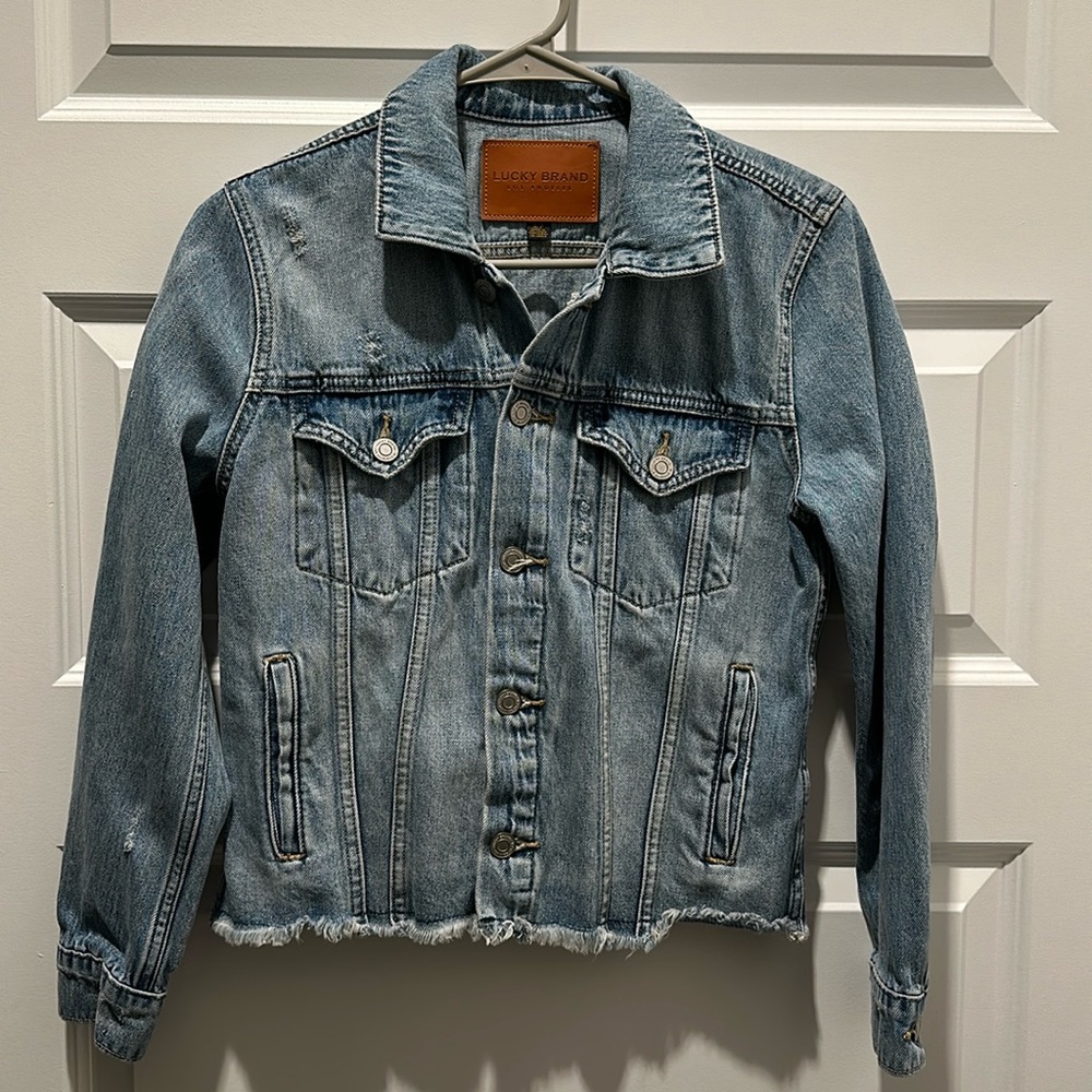 Lucky Brand denim jacket ✨